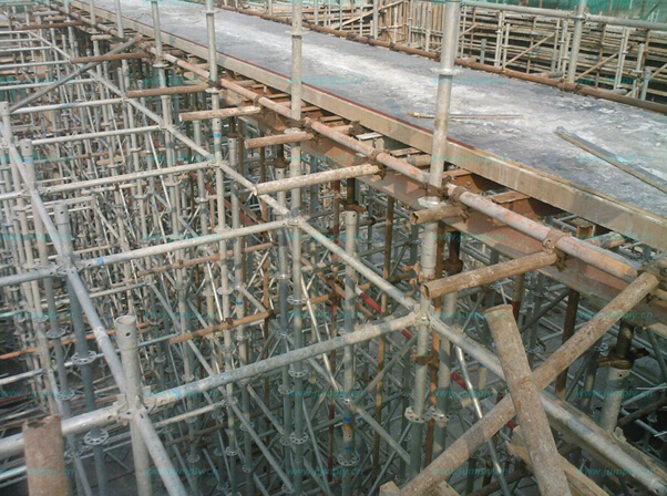 【建筑鋼管腳手架】完工后理應(yīng)“功成身退”！